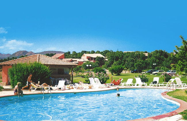 Apartment in Pinarellu Near Beach & Pool - Foto 1