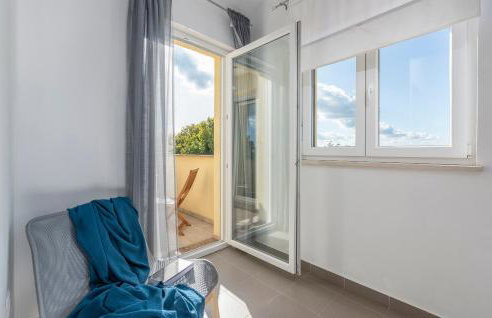 Villa Marilu, modern villa with pool near the sea - Foto 28