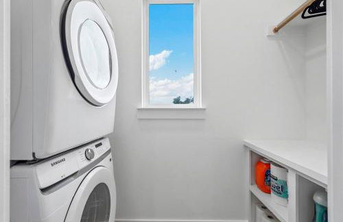 Upscale 2BR Hideaway, Ensuite Bliss, Pet-Friendly - Foto 26