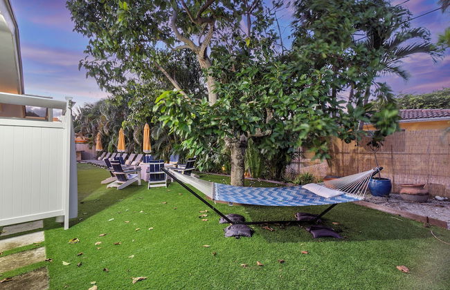 Coastal Retreat Stylish 4 BDR w/ Private Pool! - Foto 40