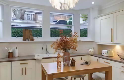 Elegant, Victorian End of Terrace Town House - Foto 10