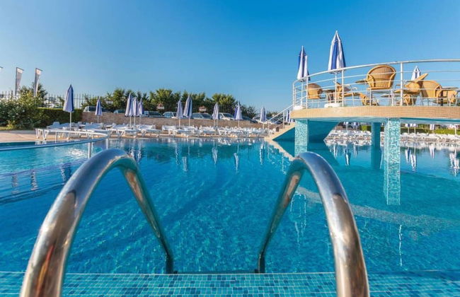 Sea View 1 Bed Apartment With Stunning Ocean Views - Photo 27