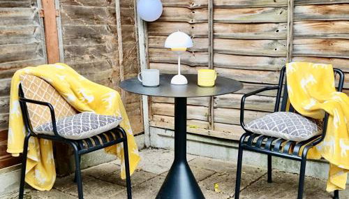 Modern self contained tiny home with patio - Foto 2