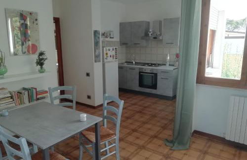 LA CASETTA DEI GRILLI - Accanto alle Terme di Venturina e 10" dal mare - Foto 5