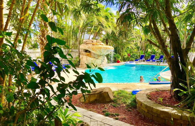 Riverside by the Beach Apartments - Foto 1