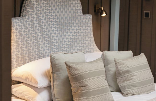 Retreat East - Photo 59