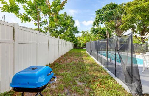 3 Mi to Riviera Beach! Group-Friendly Home with Yard - Foto 28