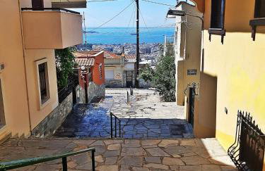 Dimitra's cosy studio in old town with backyard - Foto 59