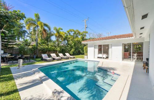 Charming Coral Ridge 2BR 2BA Near Beach plus Pool - Foto 47
