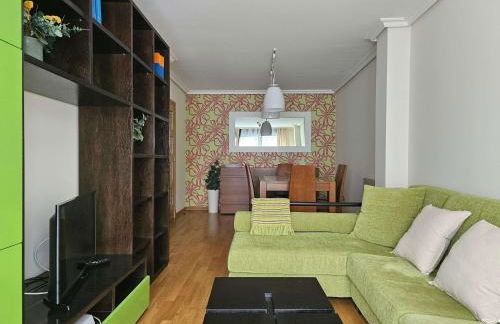 PISO EN EL CENTRO DE NIGRAN CERCA DE PLAYA AMERICA - Foto 1