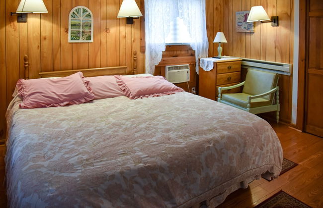 Shorelands Guest Resort and Cottages - Photo 11