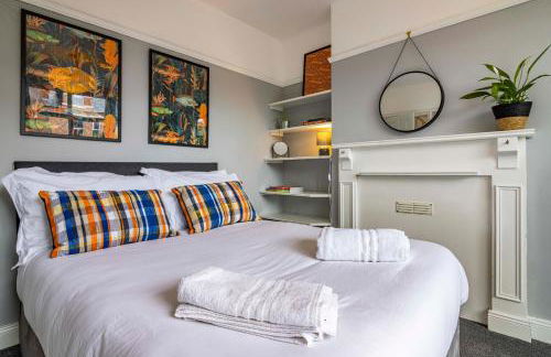 Lovely 4BDR home- Off street parking sleeps 7 - Foto 17