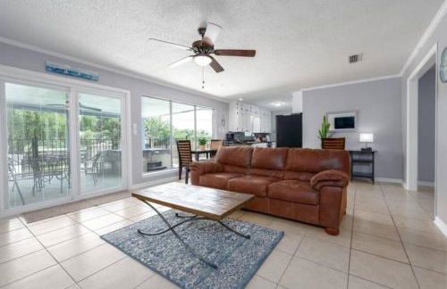 The Breezy Blue View with hot tub and pool - Foto 5