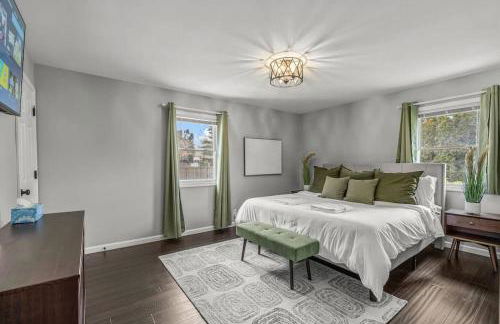 Zestlife-LuxuryEscape-ThemedRooms-Pool-GameRoom - Foto 15