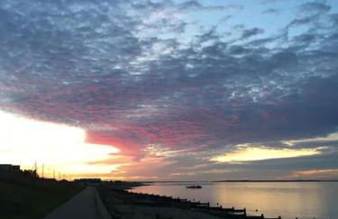 Brand New, Stunning Beachside House - Foto 23