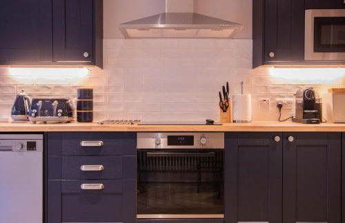 Number Six - Foto 13