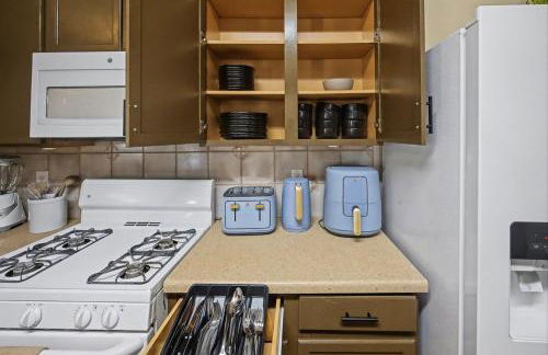 Baytown Htown Escape Air Hockey Yard BBQ Games - Foto 13