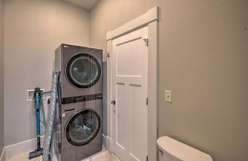 Regal River Retreat in the Heart of Yankton! - Foto 15