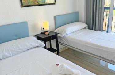 Playa y montaña 1ª linea Piscina Parking AC - Foto 34