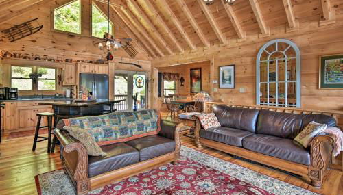 Cabin with BBQ and Games - Walk to Blue Ridge Parkway! - Foto 5