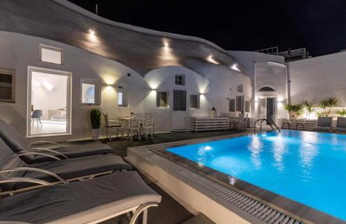 Fira-Cave-Sleeps 13-Parking-Pool-Pet Friendly - Photo 26