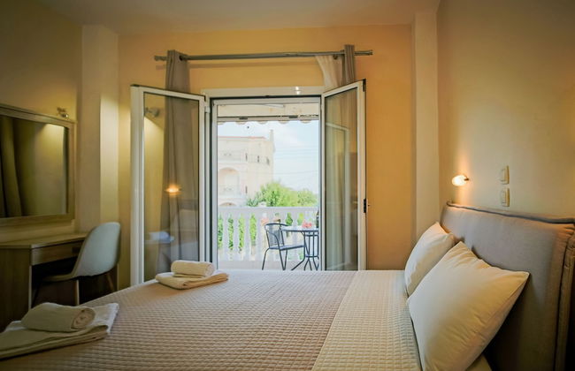 Yria ntn Studios - Photo 4