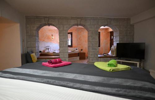 Tranquil Infinity Pool Getaway (private jacuzzi and steam bath, pool, garden, sea and city views) - Foto 29