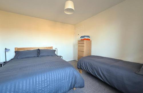 Stunning 4 BR Townhouse for 8 With Free Parking - Foto 9