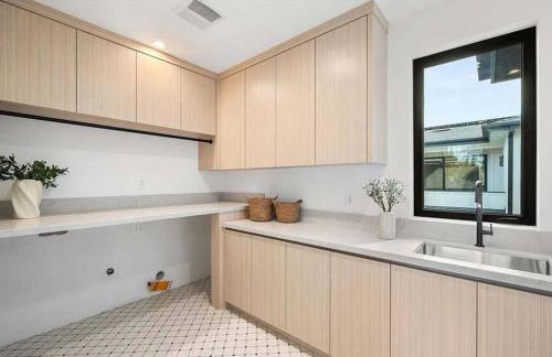 Stunning 5BR in Studio City W. Pool, and Jacuzzi - Foto 39