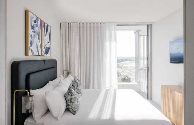 Kirra Point Holiday Apartments - Photo 8