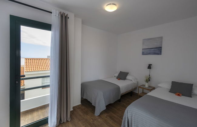 Apartamentos Los Rosales - Photo 12