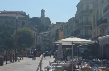 Place du Suquet - In the hart of old Cannes - 2 Min Walking distance from Palais de Festivals and Beaches - Photo 50