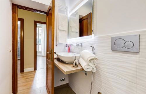 Repubblica Exclusive Apartment - Photo 18