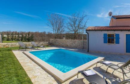 Beautiful Heritage Villa Croc with pool in Buje - Foto 9