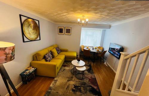Chic 2BR escape near Luton Airport&Train Stn, Whipsnade zoo, Contractors - Foto 28