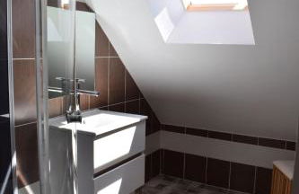 Gite 5 pers avec 2h espace bien-être privatisé inclus dans le prix de la nuit 80m2 de détente - Photo 60