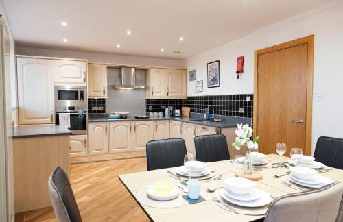 Weekly & Monthly stays in Penthouse for Contractors or Leisure Single or Superking beds available - Foto 12