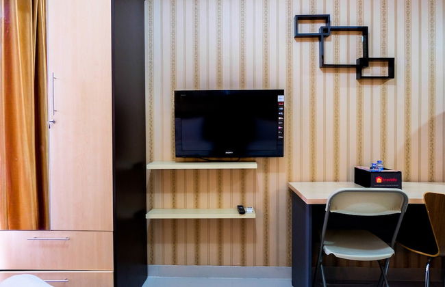 Minimalist Studio The Oasis Apartment near Omni Hospital Cikarang - Photo 8