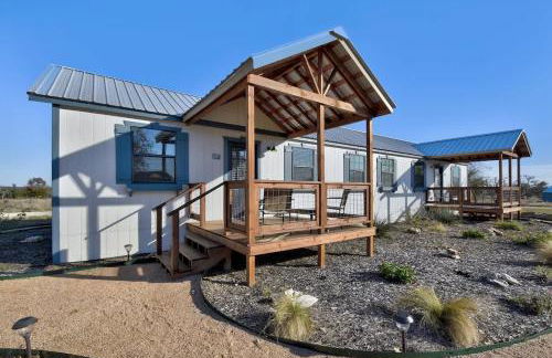 Holy Cow Cottage With Amazing Hill Country Views - Photo 20