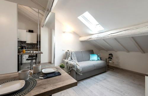 StayEasy Corso Como 9 - Attic studio apartment - Foto 1