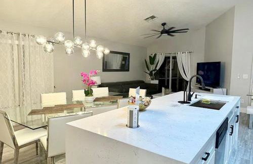 Disney & Legoland Retreat Family-Friendly Getaway NEWLY RENOVATED - Foto 35