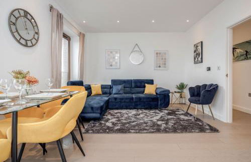 LillyRose Serviced Apartments - St Albans City Centre, Parking - Photo 2