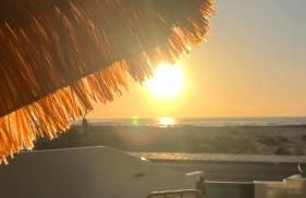 Amber Skies Seafront Retreat - Photo 29