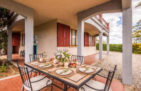 Stunning Apartment In Monteriggioni With Wifi - Photo 4