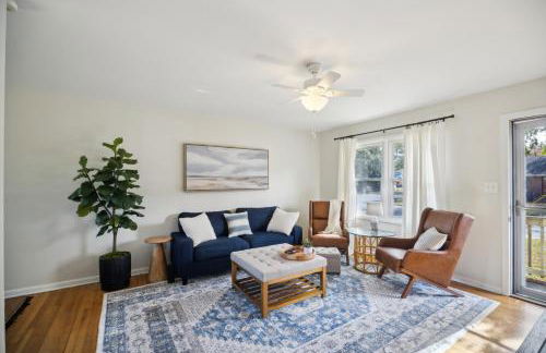 Comfy Coastal Getaway with Modern Comforts home - Foto 8