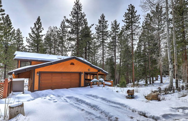 Tahoe Forest Chalet 3BR House w/ Mountain Views - Foto 64