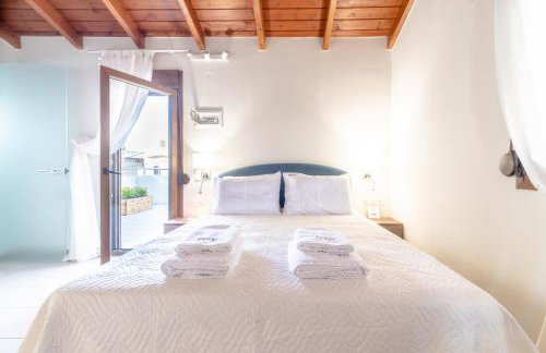 Eleni Luxury Maisonette with Jacuzzi - Foto 7