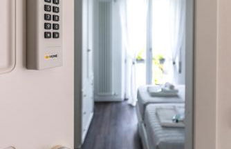 Maji Como Lake - Lake Como Historic Villa Apartments with Pool & Parking, 100m from Ferry & train - Foto 54