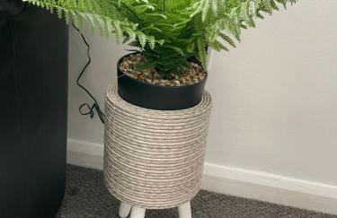 1 Bed @ Factory Quater - Chard St - Foto 18