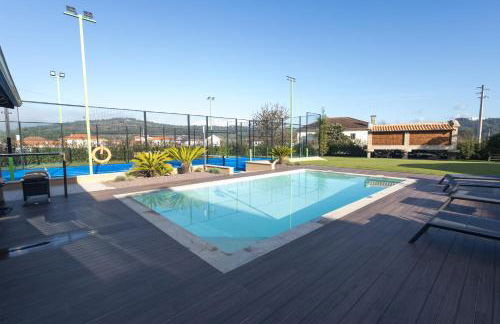 Casa Grande Gondomil com Campo de Padel, Piscina - Foto 11